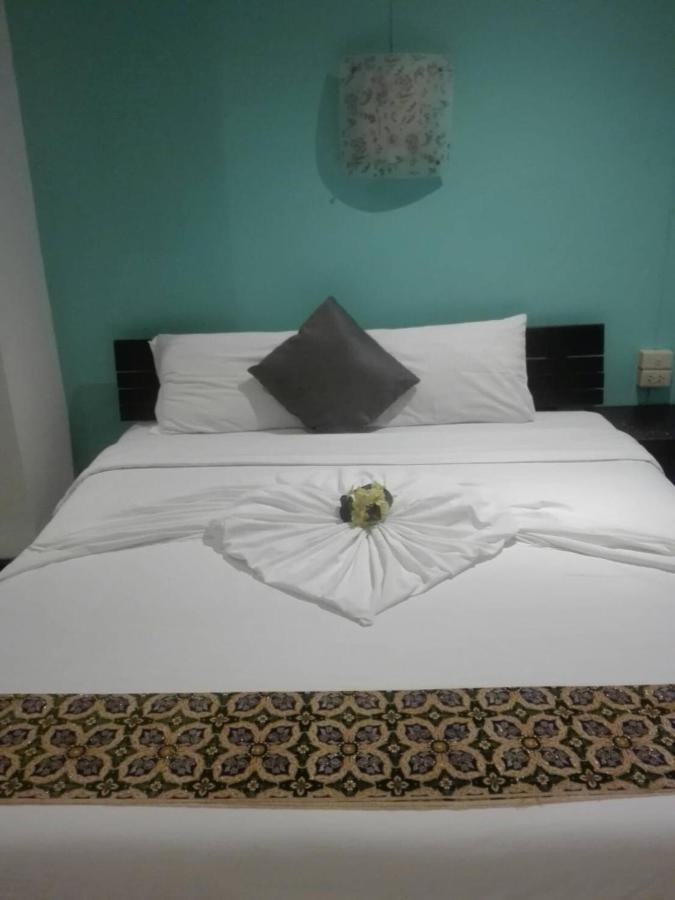 Supergreen Hotel Чалонг Екстер'єр фото