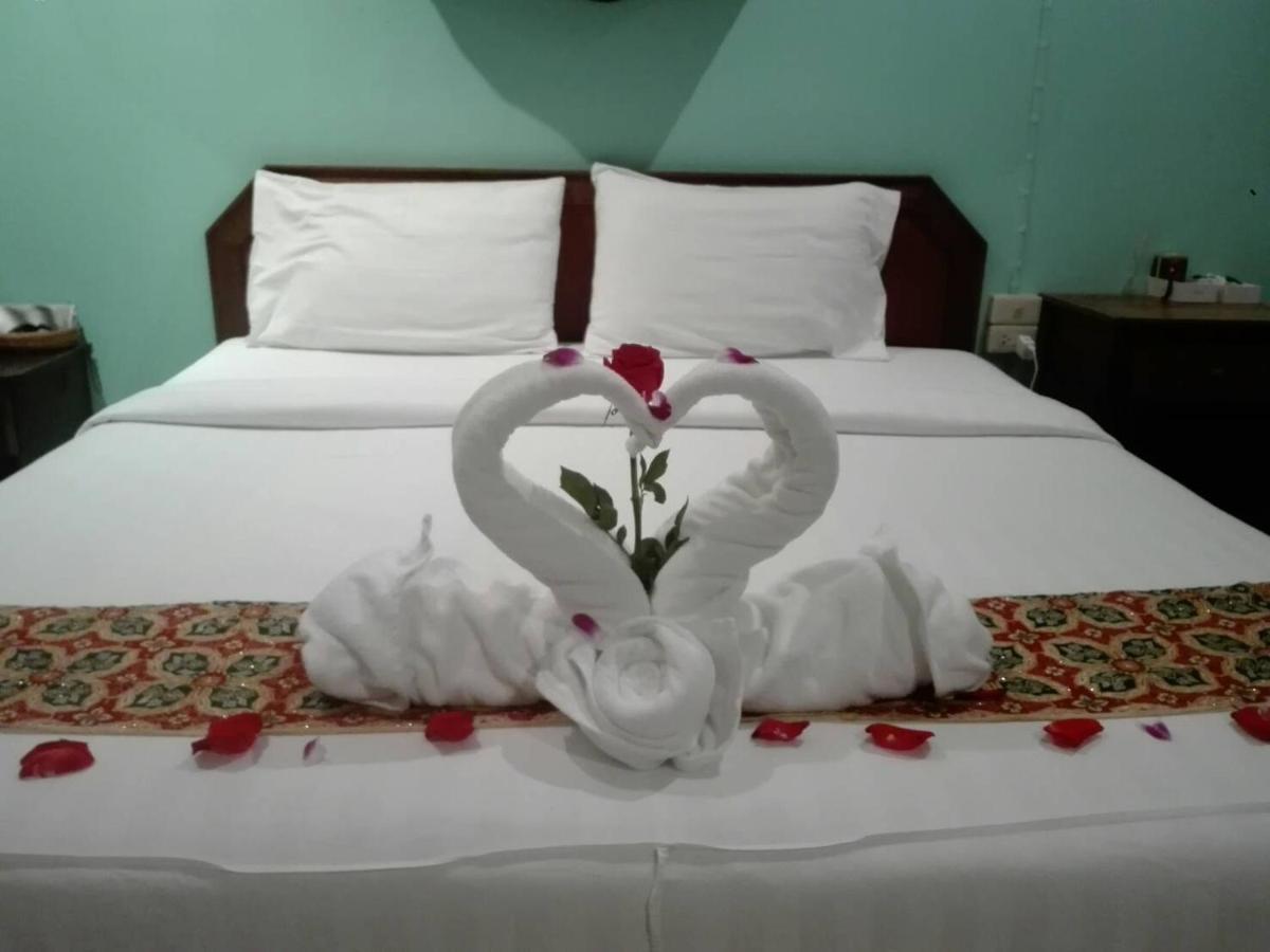Supergreen Hotel Чалонг Екстер'єр фото